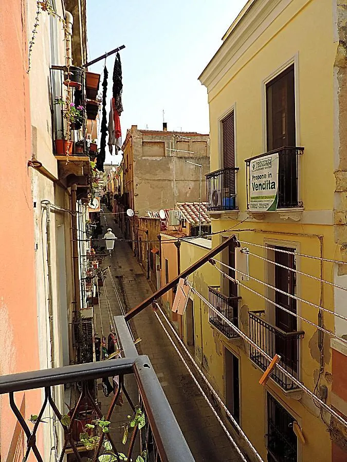 Sa Fabbrica De Sant'Anna Bed & Breakfast Cagliari 0*,